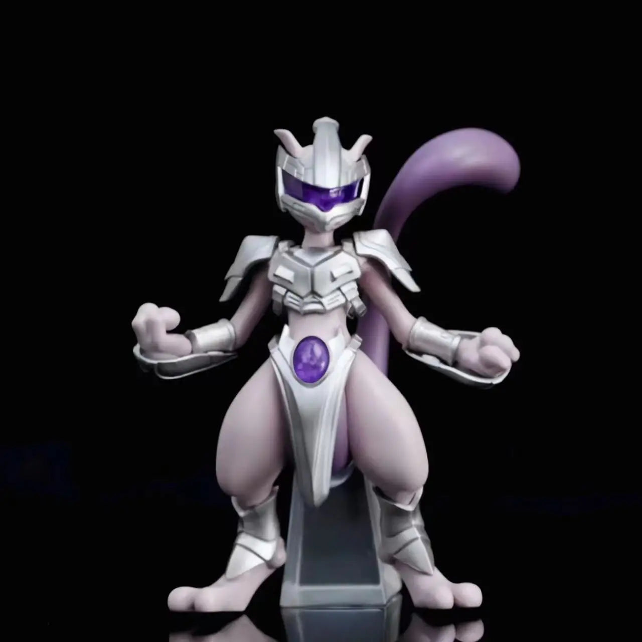Pokémon Legendary Mew & Mewtwo Figures - Image 4